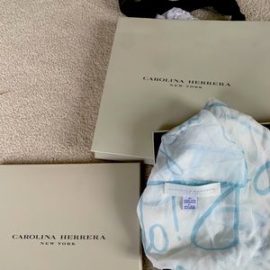 Carolina Herrera bridal scarf - w box and bag